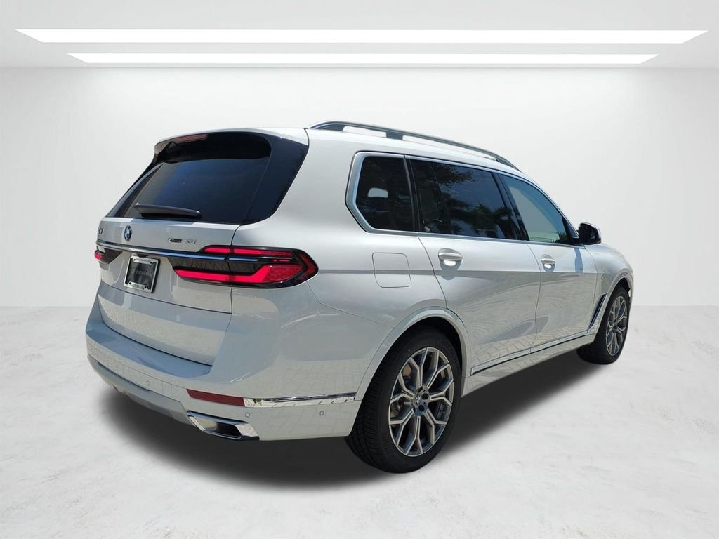 New 2027 Alpine White BMW xDrive40i image 4
