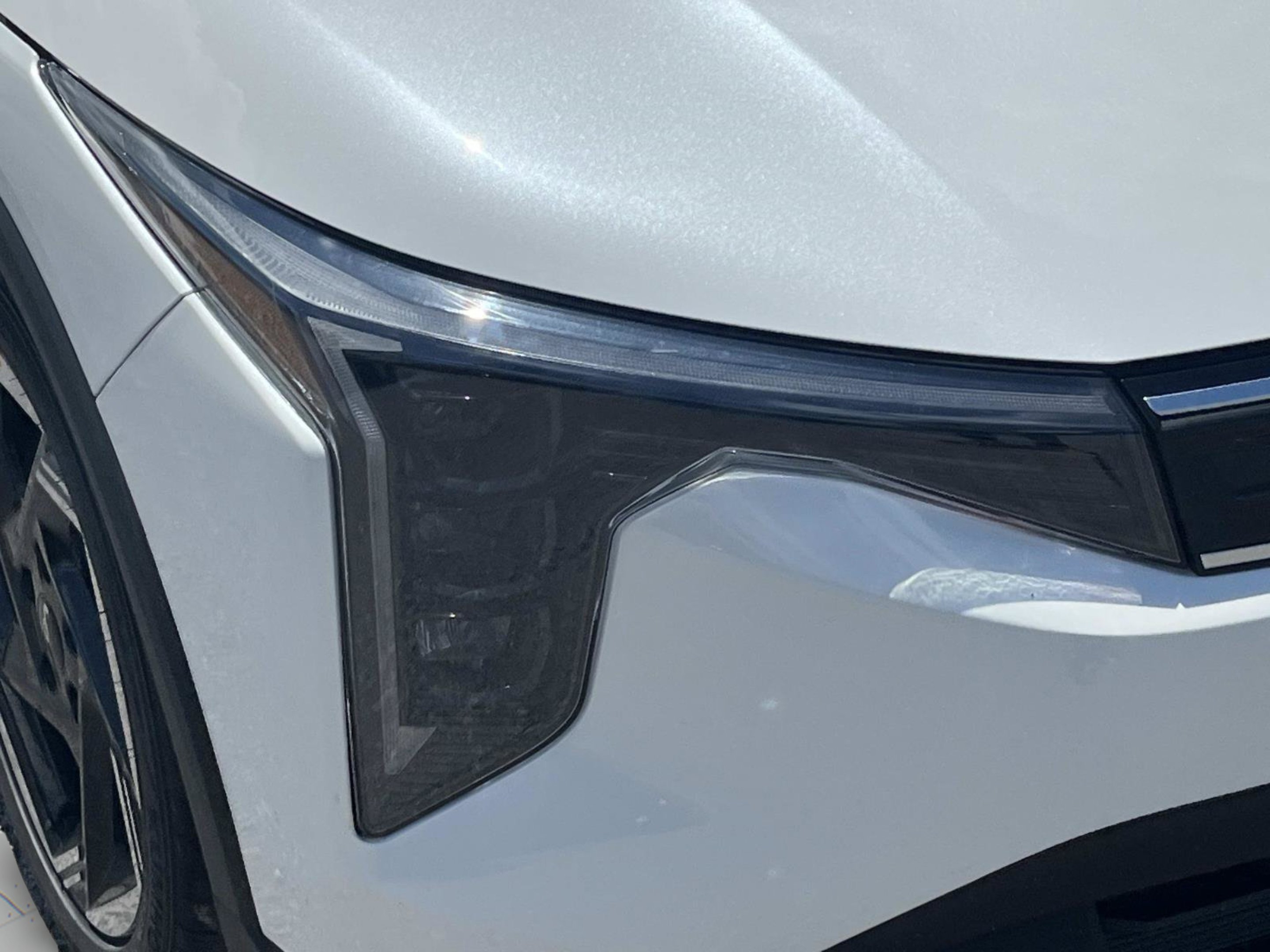 New 2026 Snow White Pearl Kia EX image 33