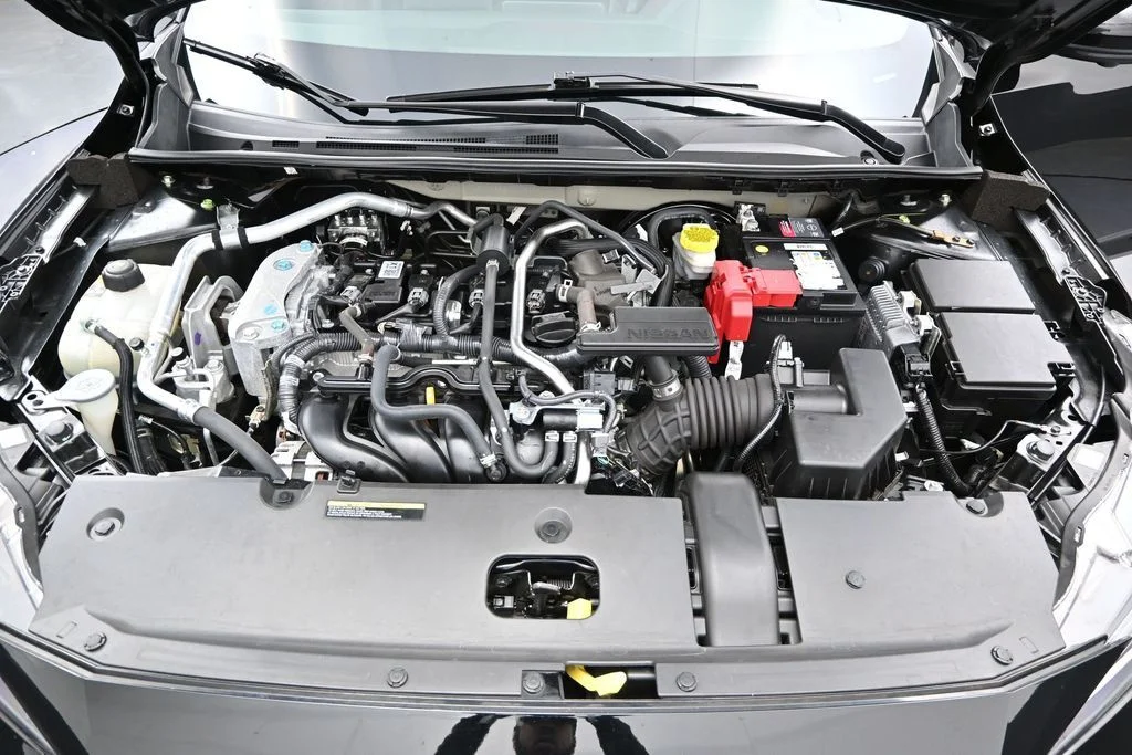Used 2022 Black Nissan SR image 17