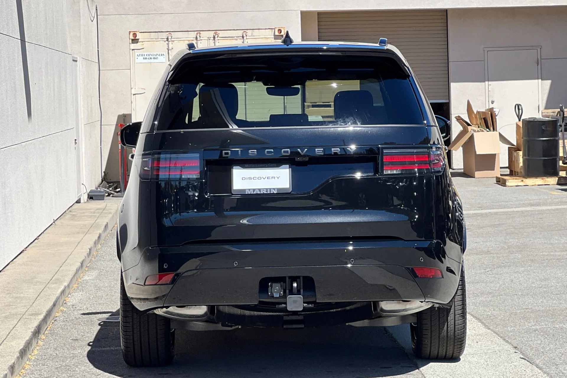 New 2026 Santorini Black Land Rover Dynamic SE image 7
