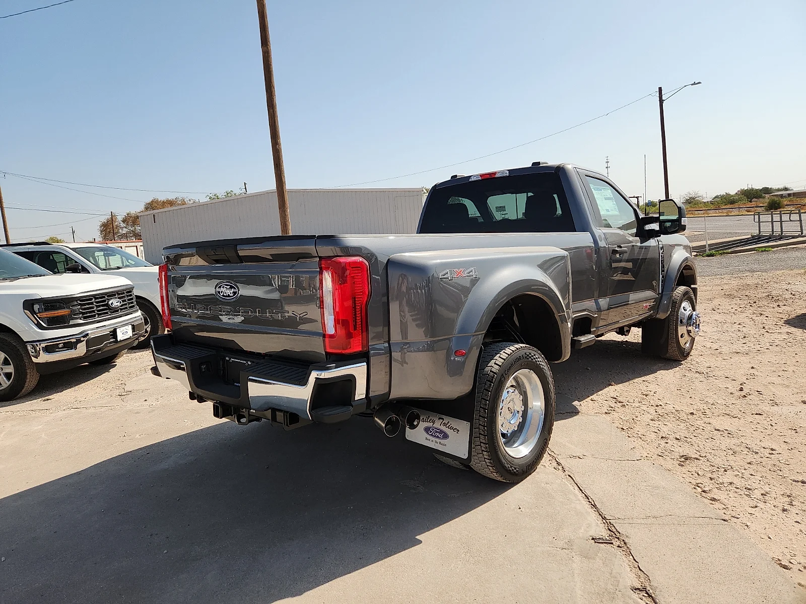 New 2027 Carbonized Gray Metallic Ford XLT image 7