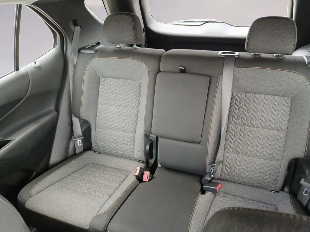 Used 2024 White Chevrolet LT image 16