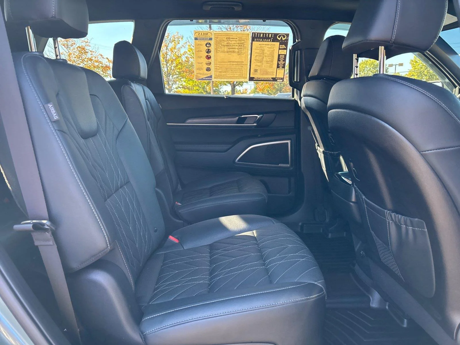 Used 2025 Jungle Green Kia EX X-Line image 38