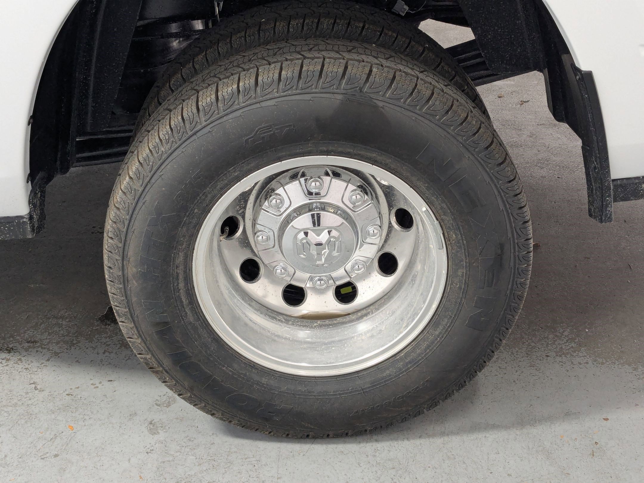 New 2026 Bright White Clear-Coat Exterior Paint RAM Laramie image 18