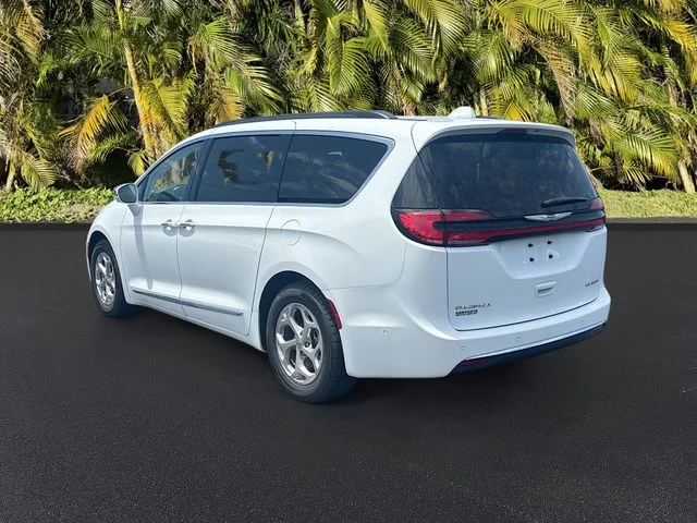 Certified Used 2022 White Chrysler Limited image 2
