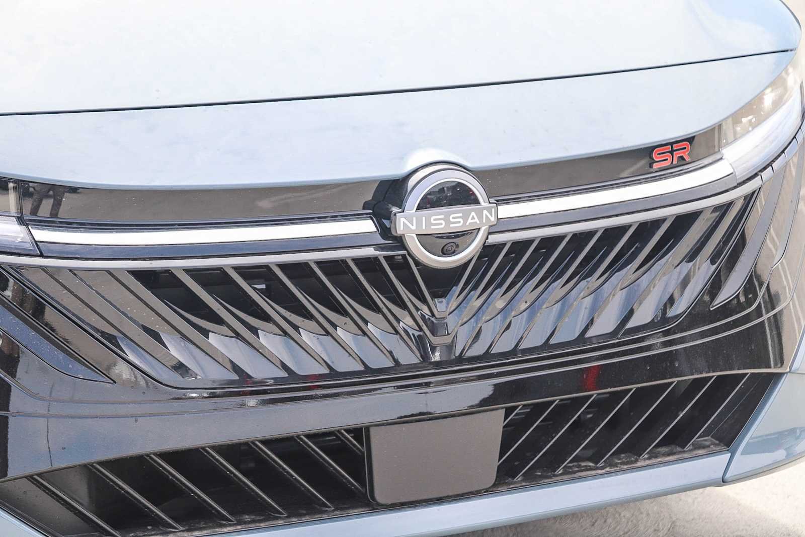 New 2027 Atlantic Gray Metallic / Super Black Two-tone Nissan SR image 5