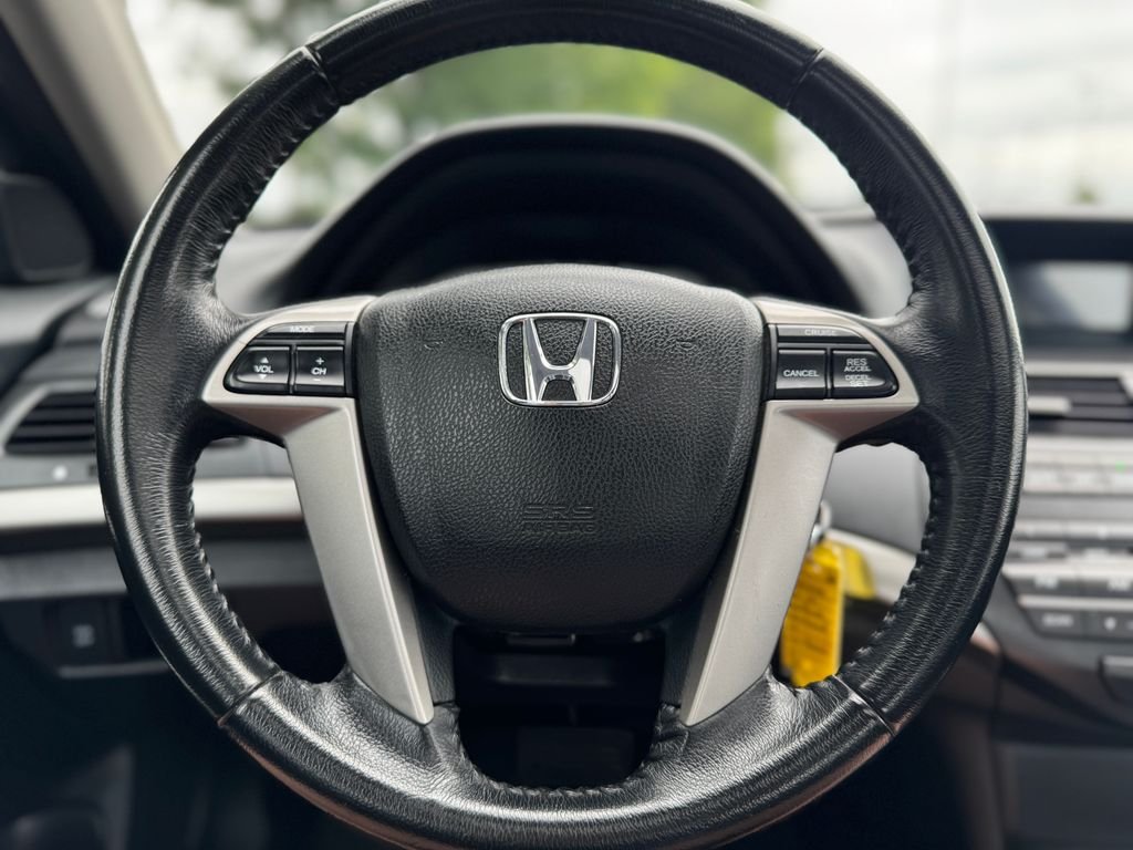 Used 2009 Mystic Green Metallic Honda EX-L image 14