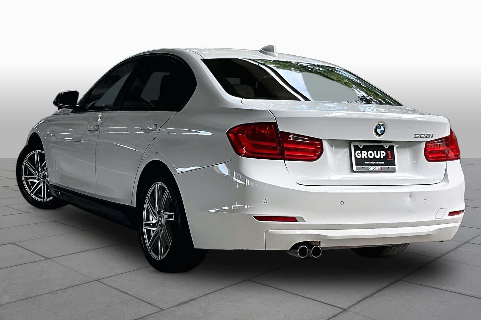 Used 2013 Alpine White BMW 328i image 11