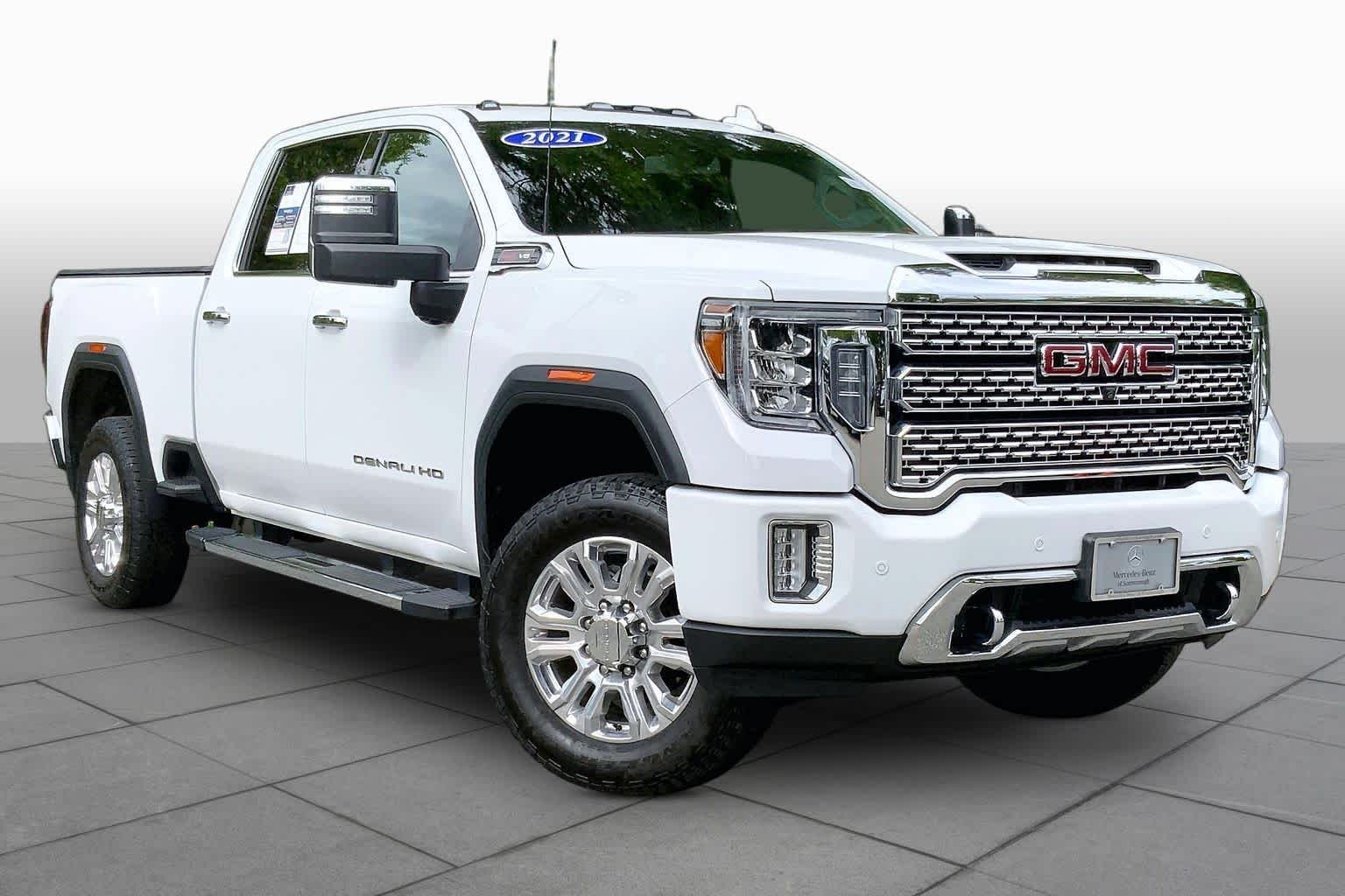 Used 2021 Summit White GMC Denali image 3