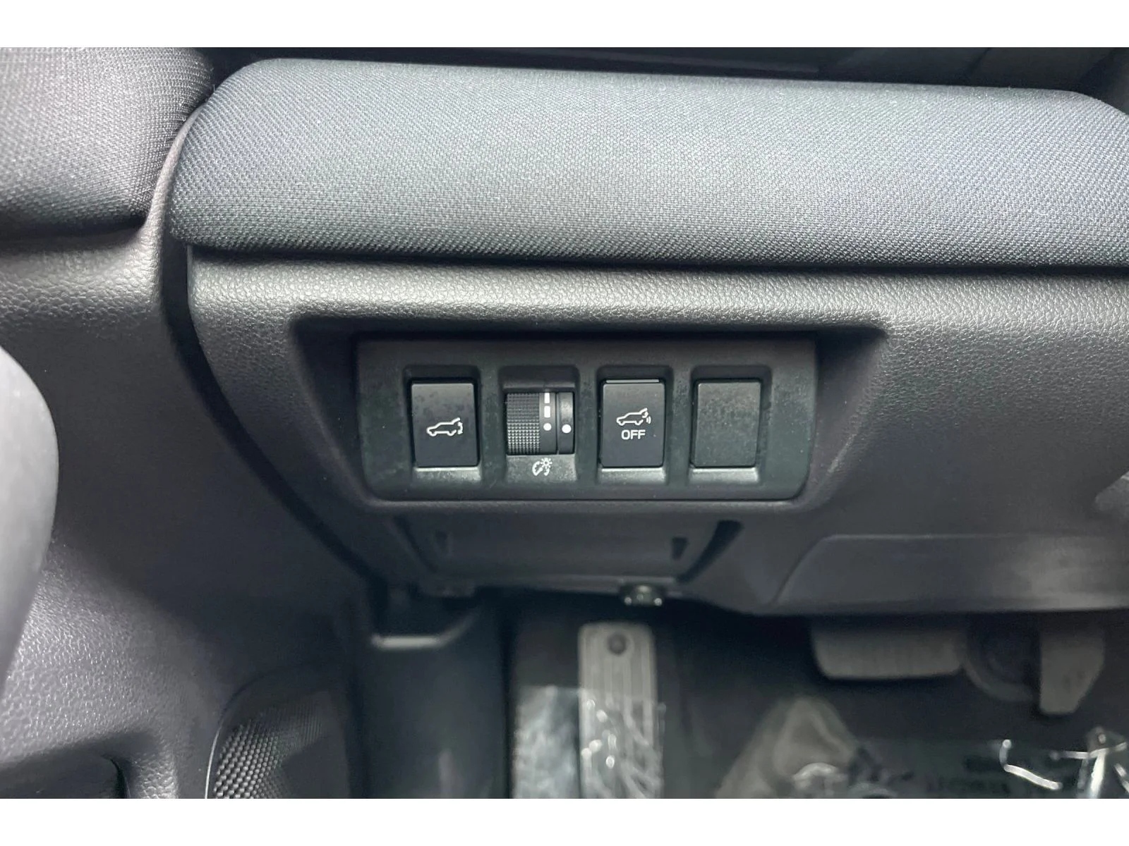 Used 2024 ICE SILVER METALL Subaru Premium image 39