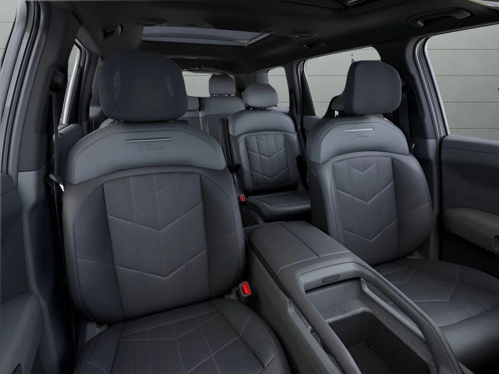 New 2027 Glacial White Pearl Kia X-Line SX image 10