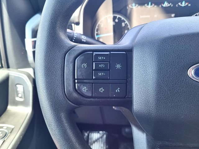 Used 2022  Ford XL image 24
