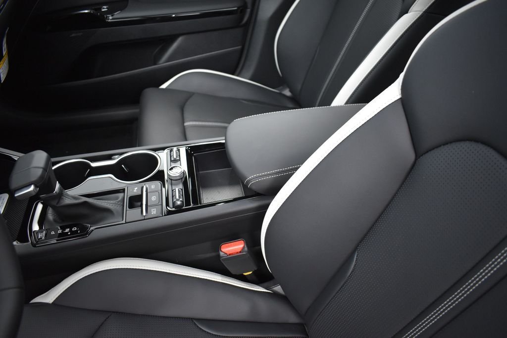 New 2026 Wolf Gray Kia GT-Line FWD image 10