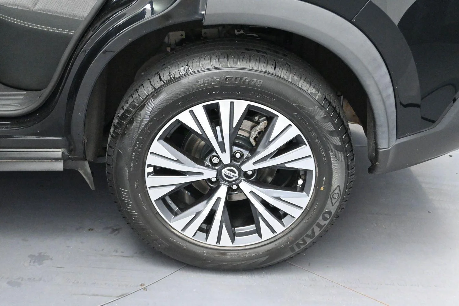 Used 2021 Super Black Nissan SV image 30