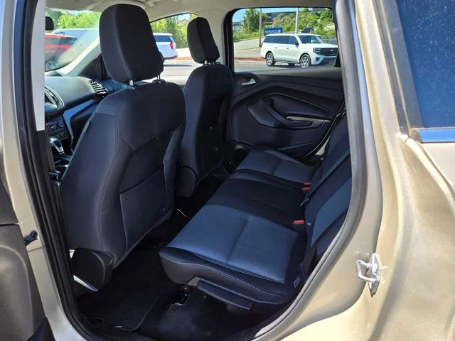 Used 2018 Gold Ford SE image 12