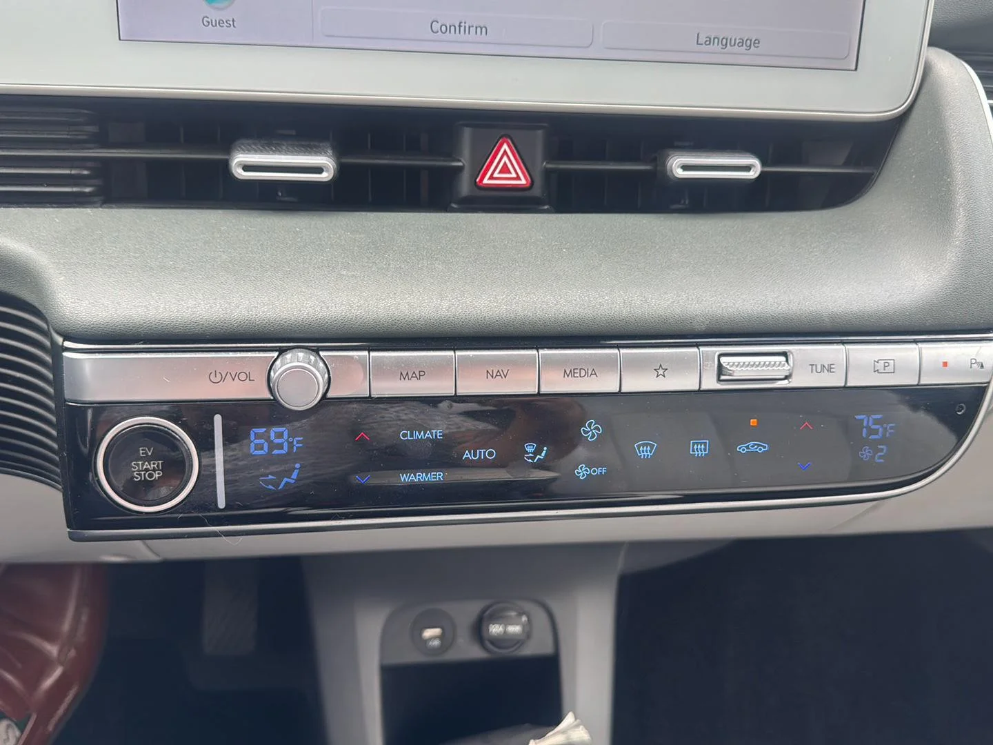 Used 2023 Digital Teal Hyundai SEL image 9