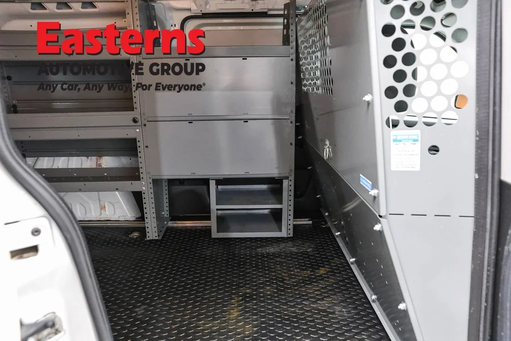 Used 2022 White Ram Base image 25