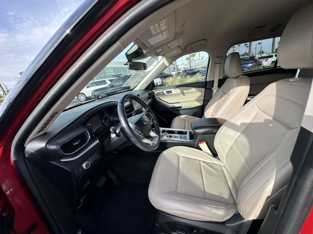 Used 2022 Red Ford XLT image 10