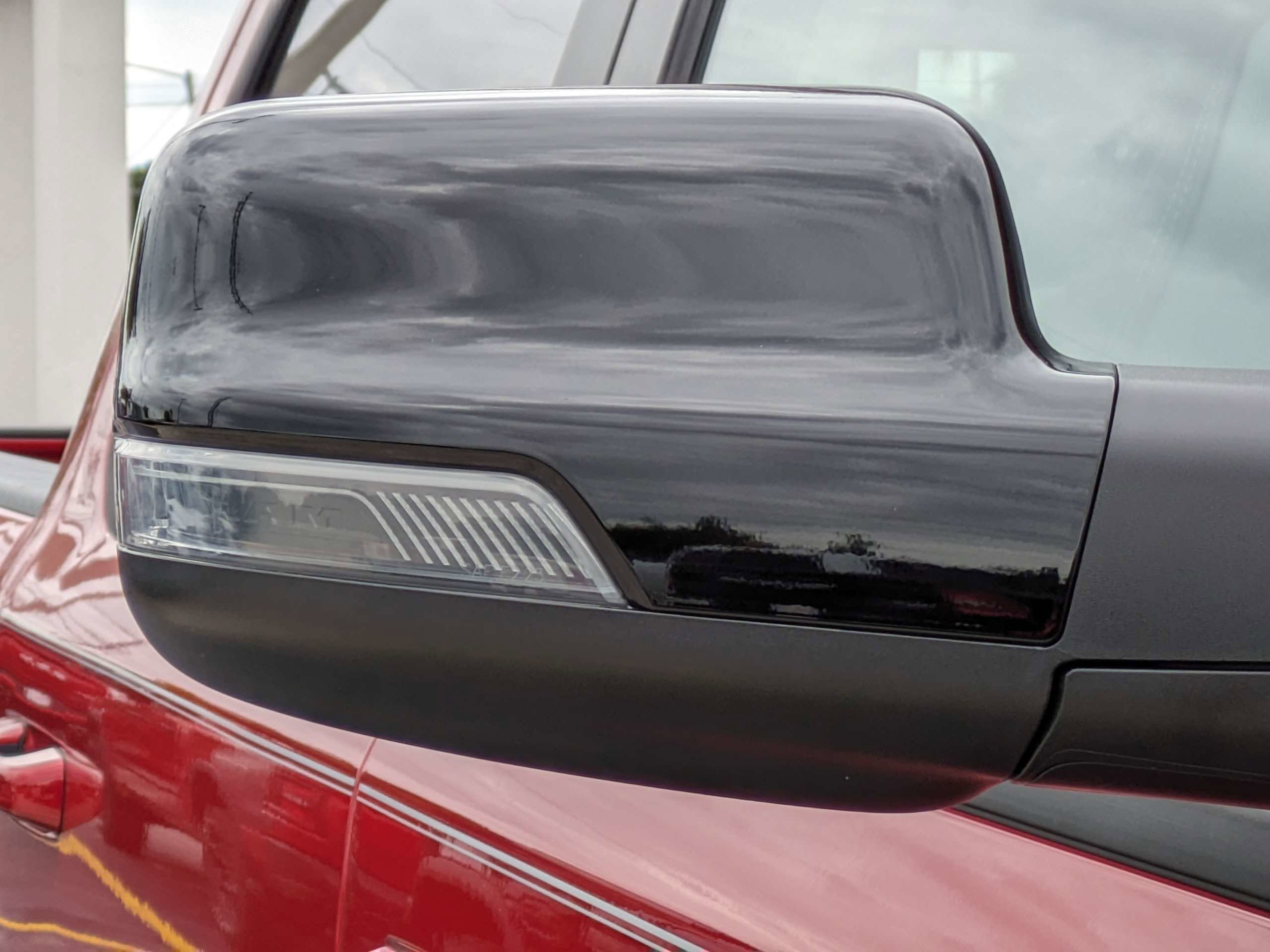 New 2026 Molten Red Pearl-Coat Exterior Paint RAM Laramie image 11