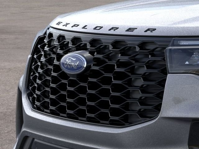 New 2026 Carbonized Gray Metallic Ford ST-Line image 17