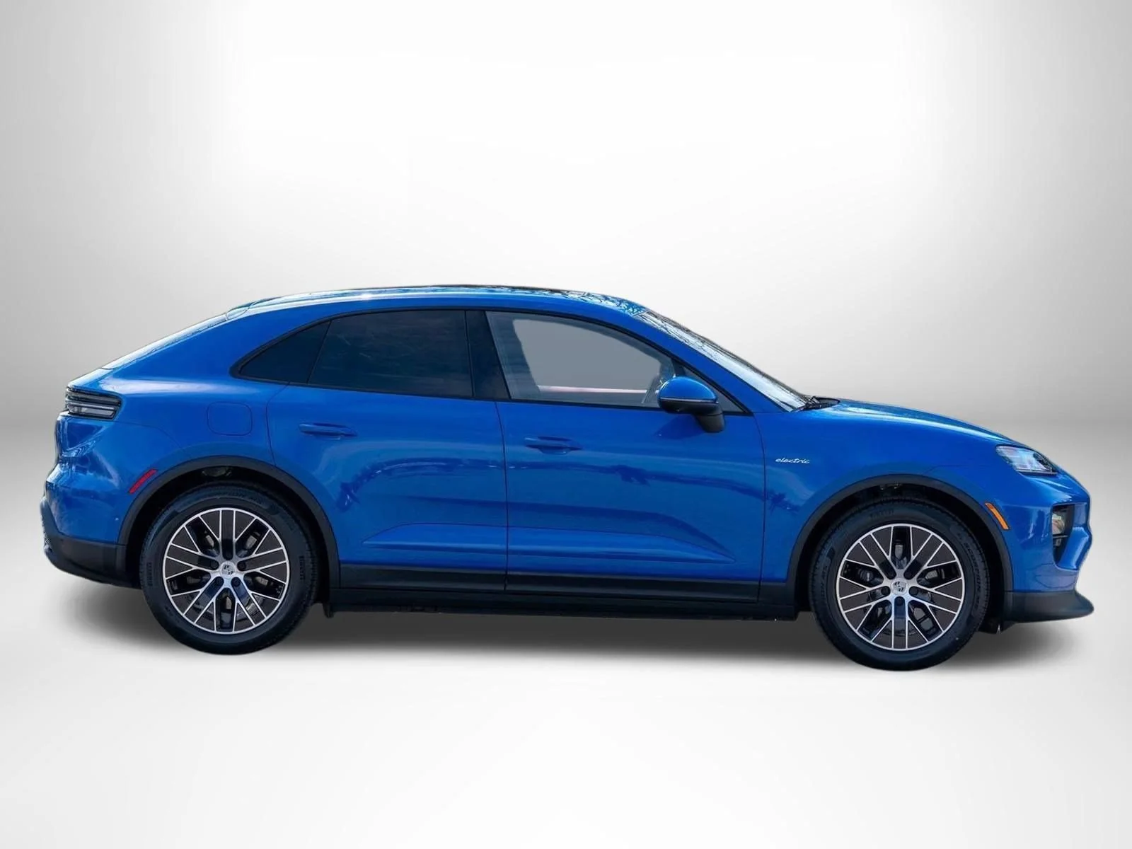 2026 Porsche Macan Base - Photo 9