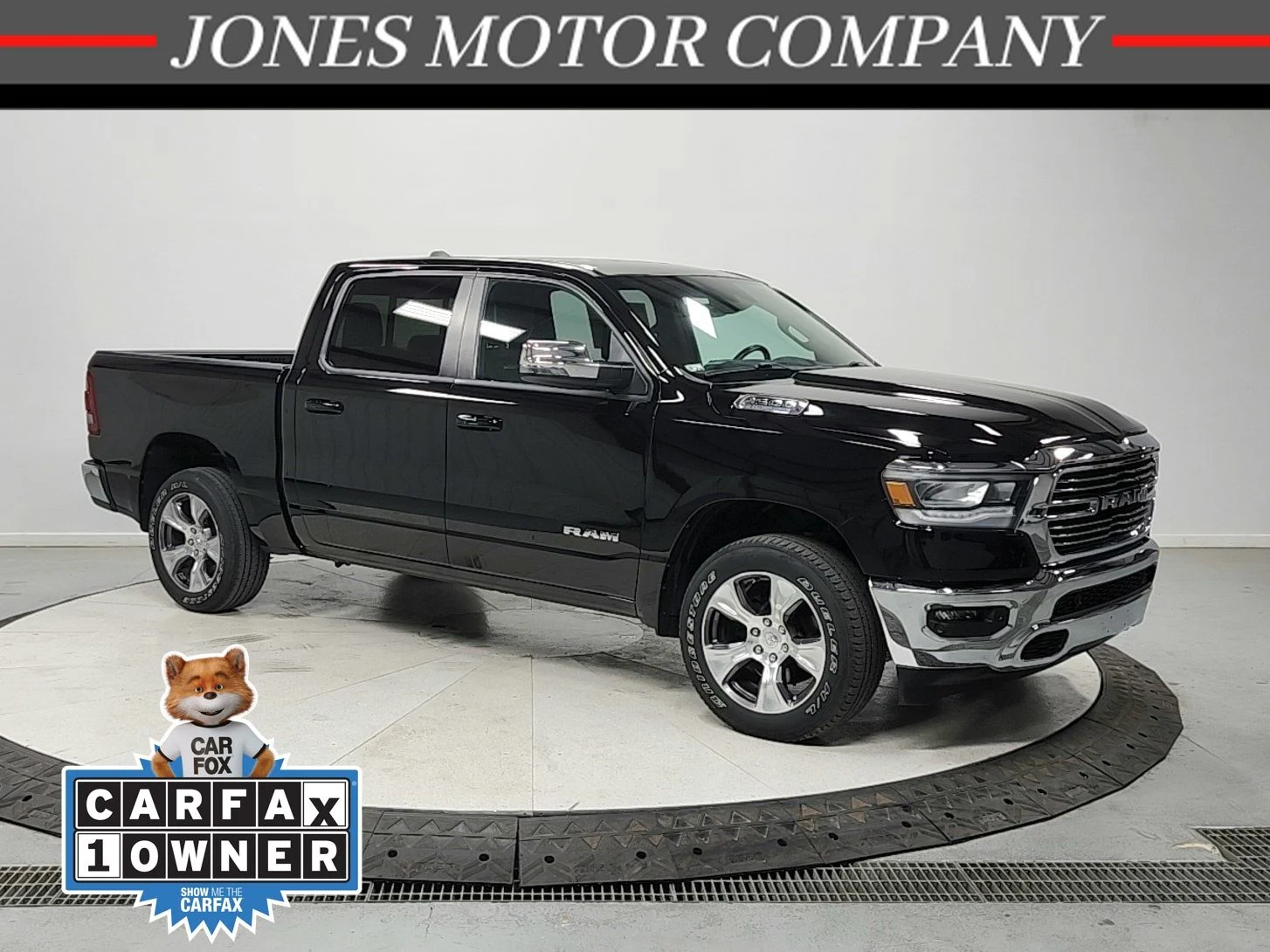 2023 RAM 1500 Laramie 4x4 Crew Cab 5'7's photo