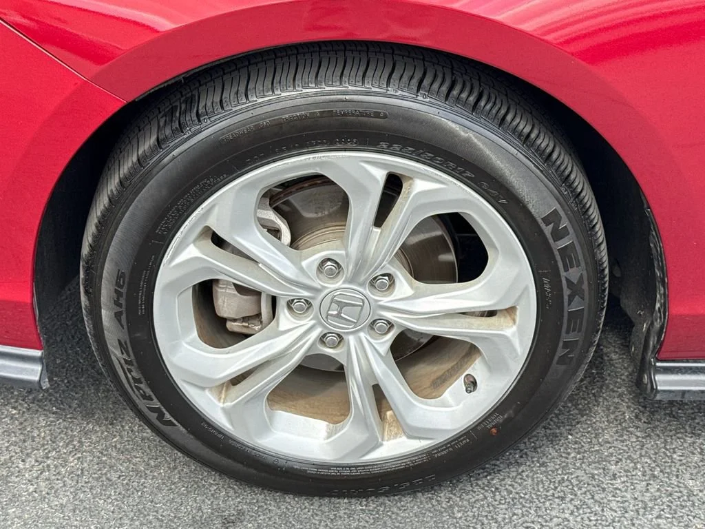 Used 2023 Red Honda LX image 5