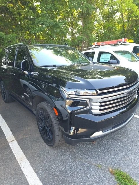 Used 2021 Black Chevrolet High Country image 3