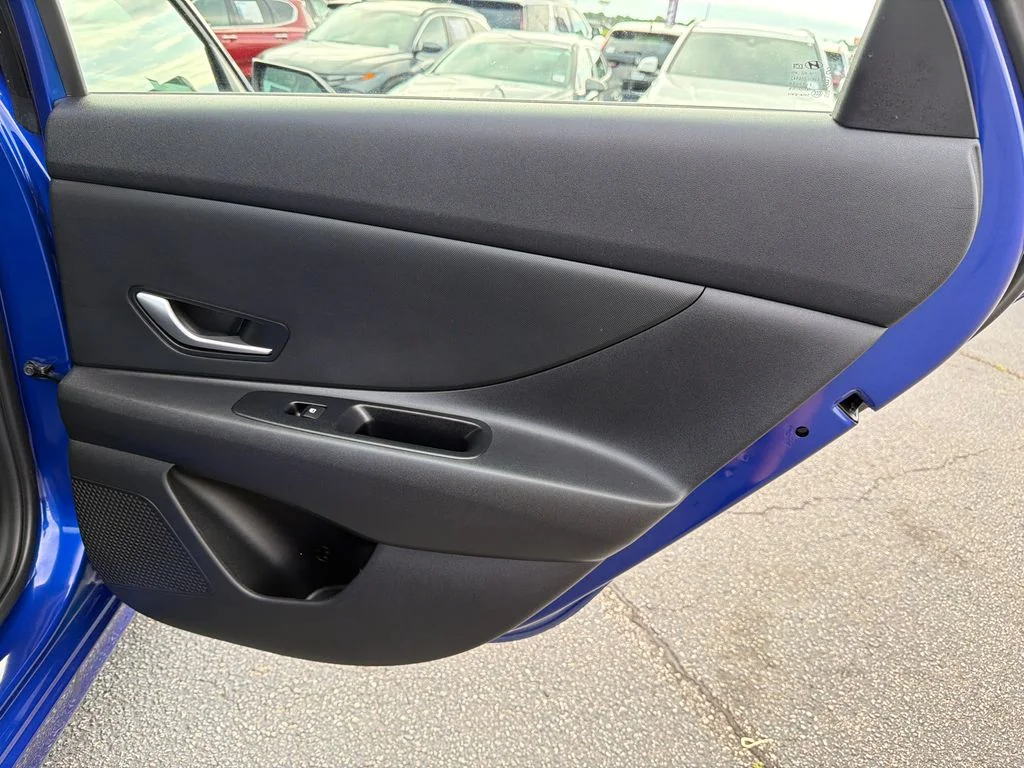 Used 2025 Blue Hyundai SE image 16
