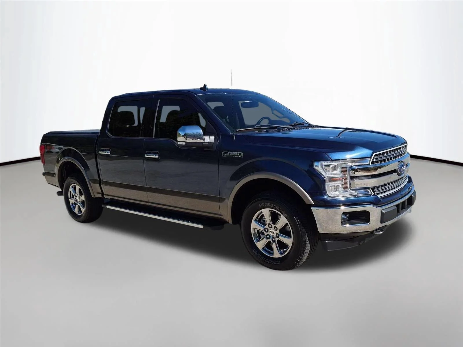 Used 2018 Blue Jeans Metallic Ford LARIAT image 7