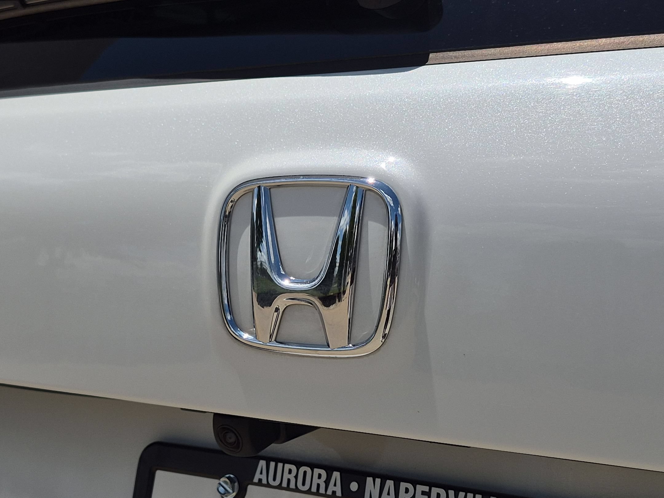 Used 2022 White Honda Touring 7-Passenger image 32