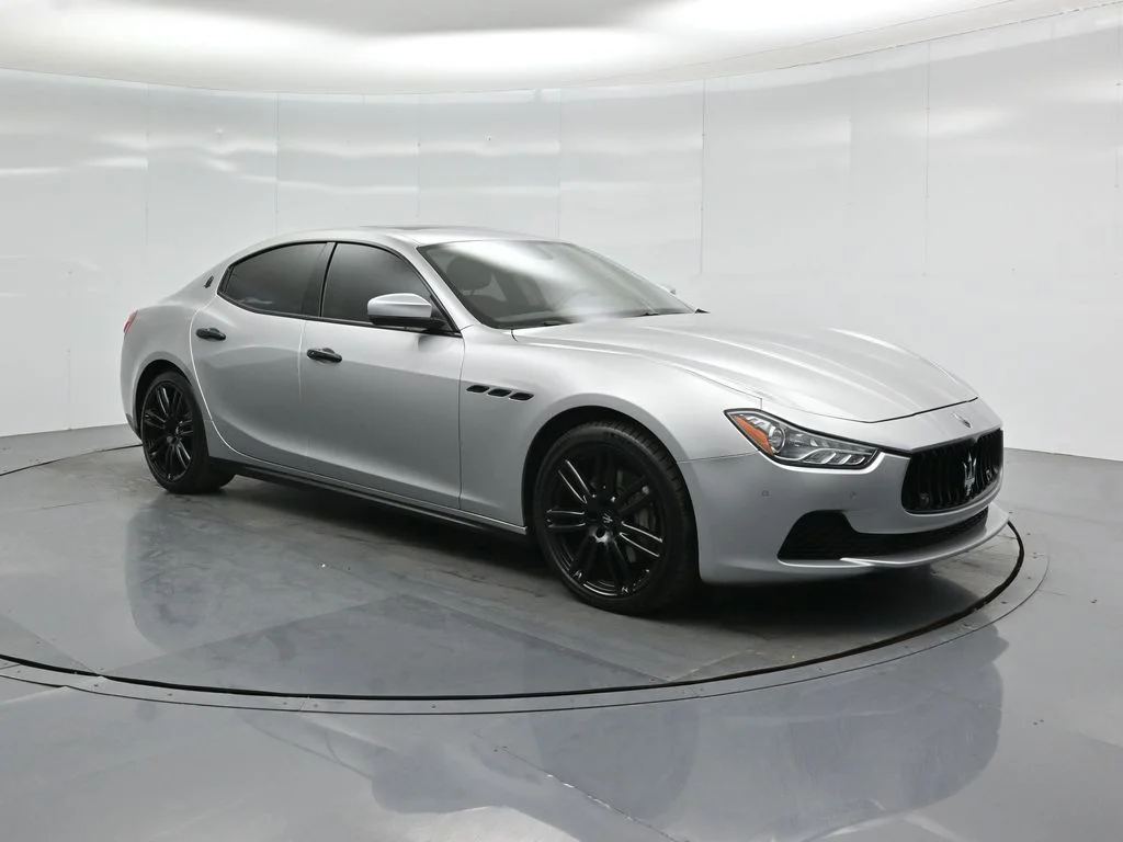 Used 2017 Silver Maserati Base image 53