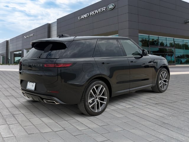 New 2027 Santorini Black Land Rover SE image 5