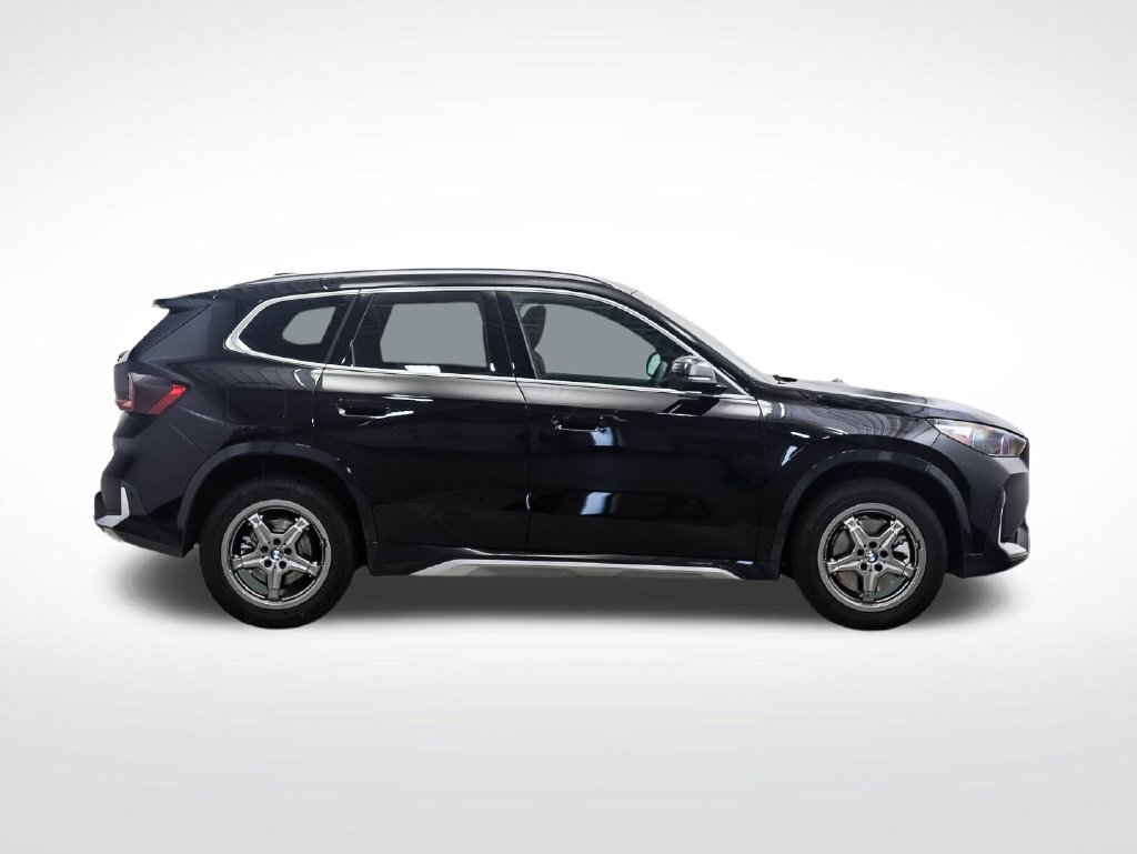 New 2027 Jet Black BMW xDrive28i image 6