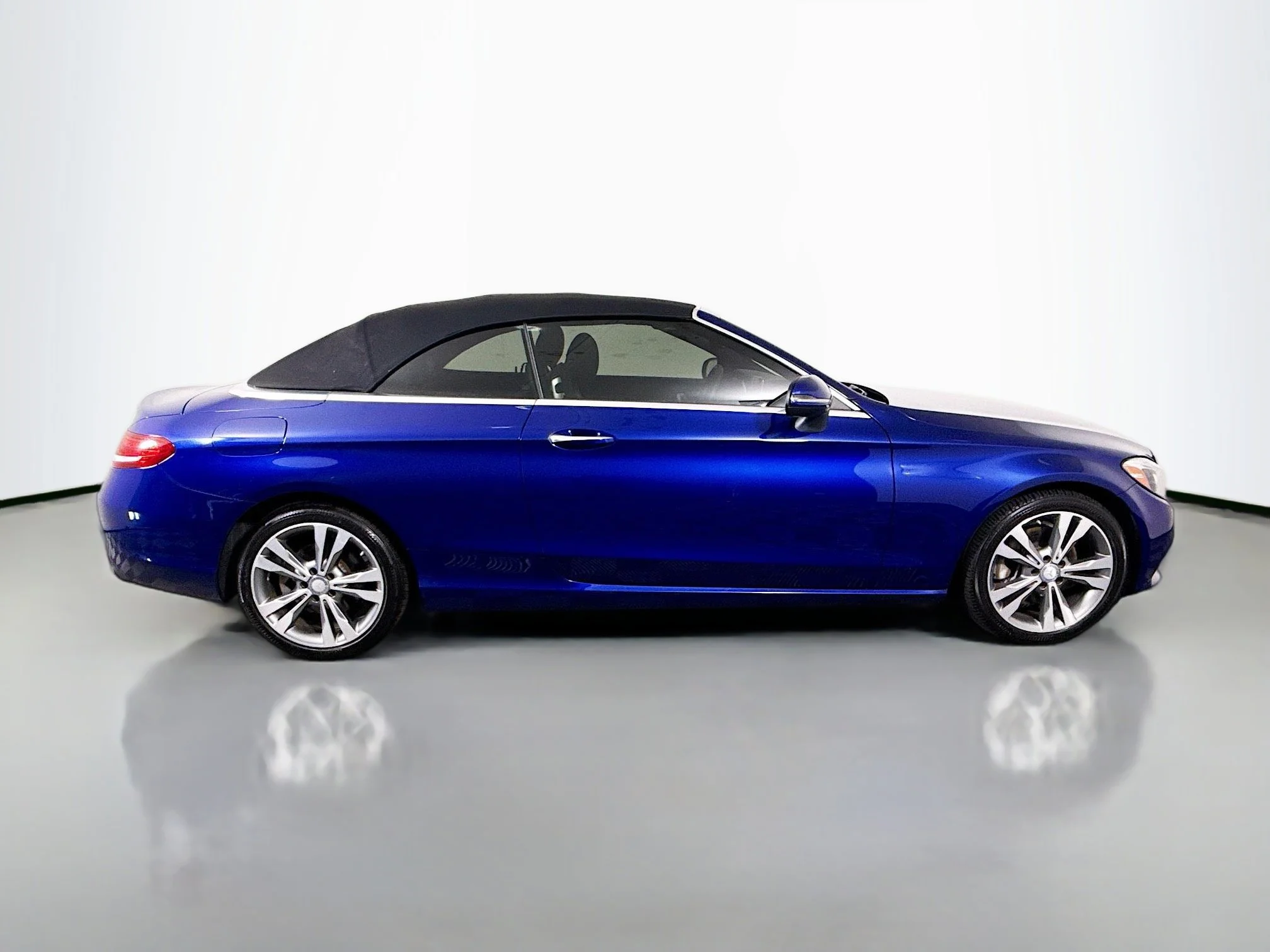 Used 2017 Brilliant Blue Metallic Mercedes-Benz C 300 image 8