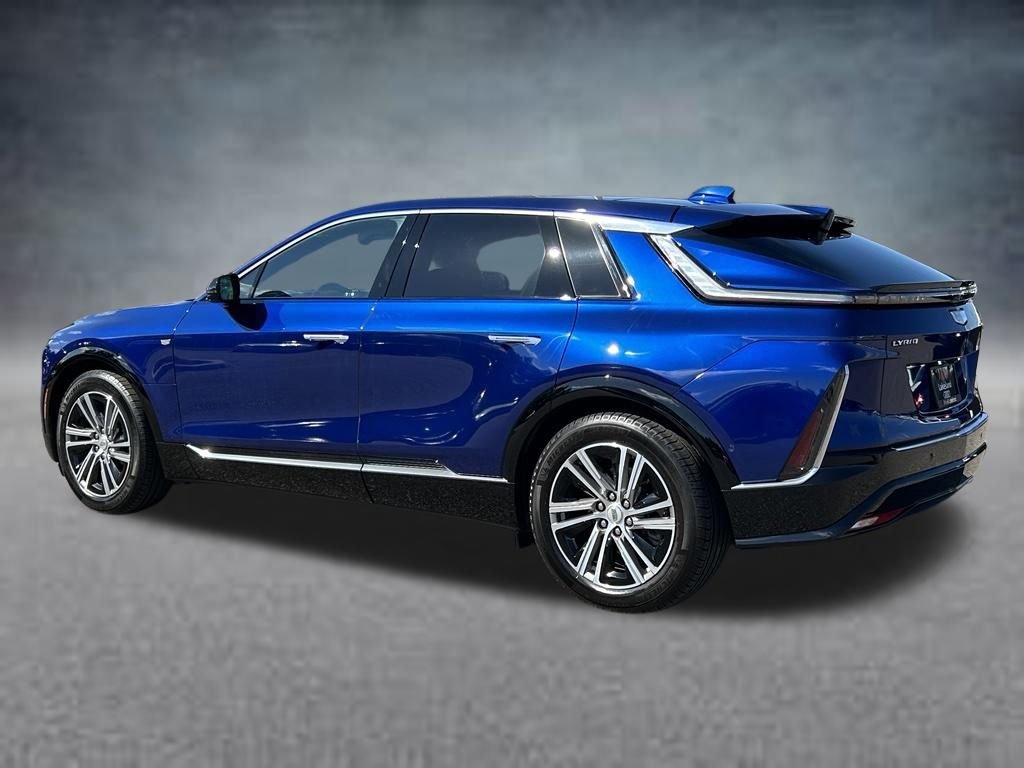 Used 2024 Blue Cadillac Luxury image 3