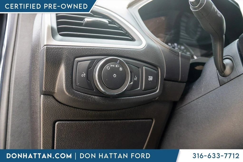 Certified Used 2022 Blue Ford SEL image 17