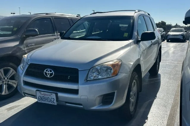 Used 2010 Silver Toyota Sport image 1