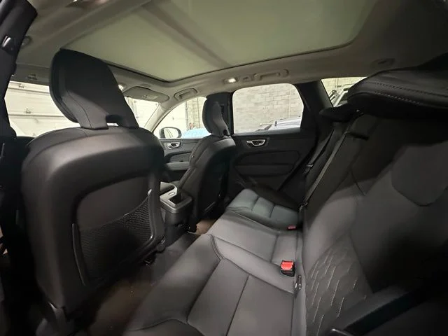 New 2026 Aurora Silver Volvo Plus image 14