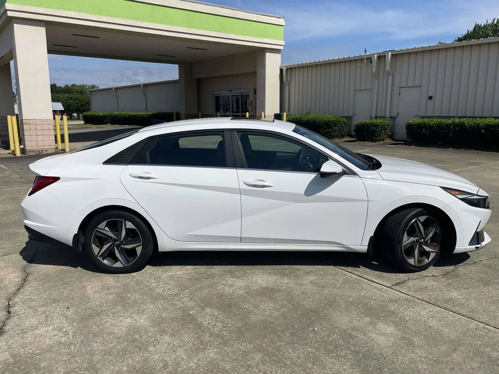 Certified Used 2023 Serenity White Pearl Hyundai Limited image 2