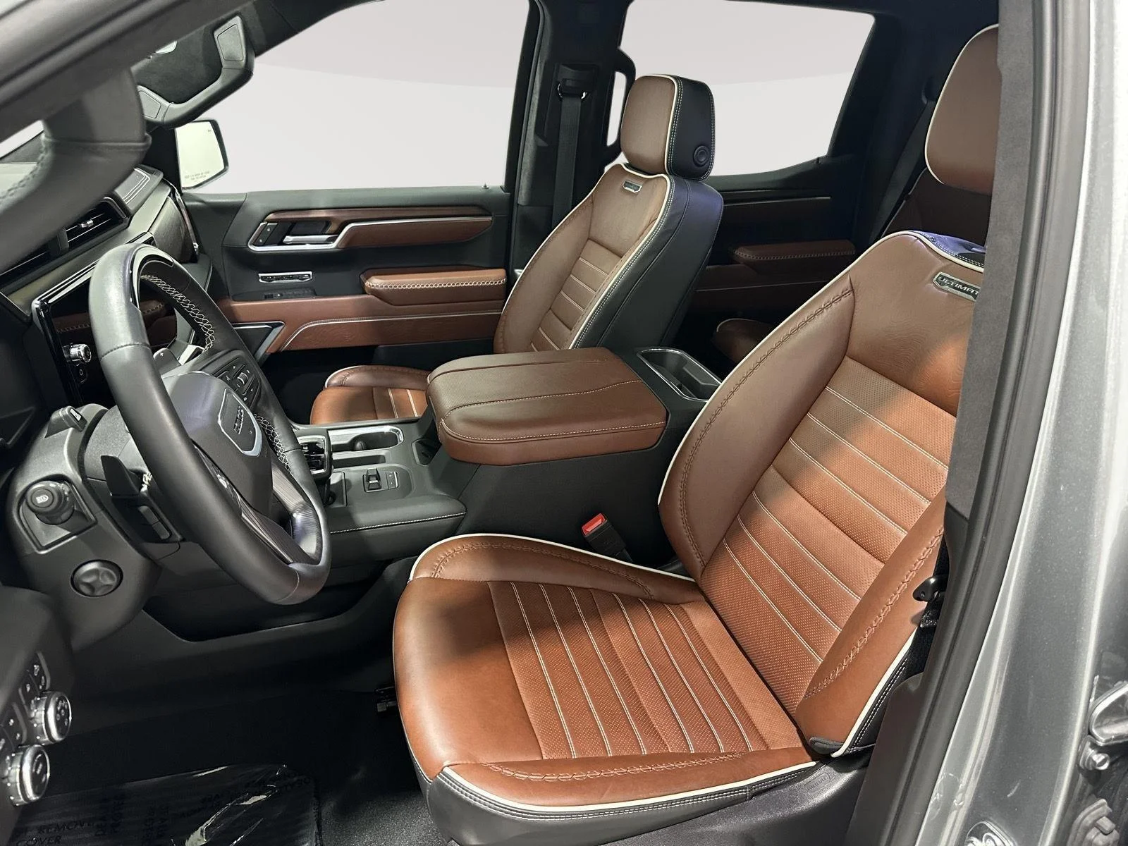 Used 2025 Sterling Metallic GMC Denali Ultimate image 19