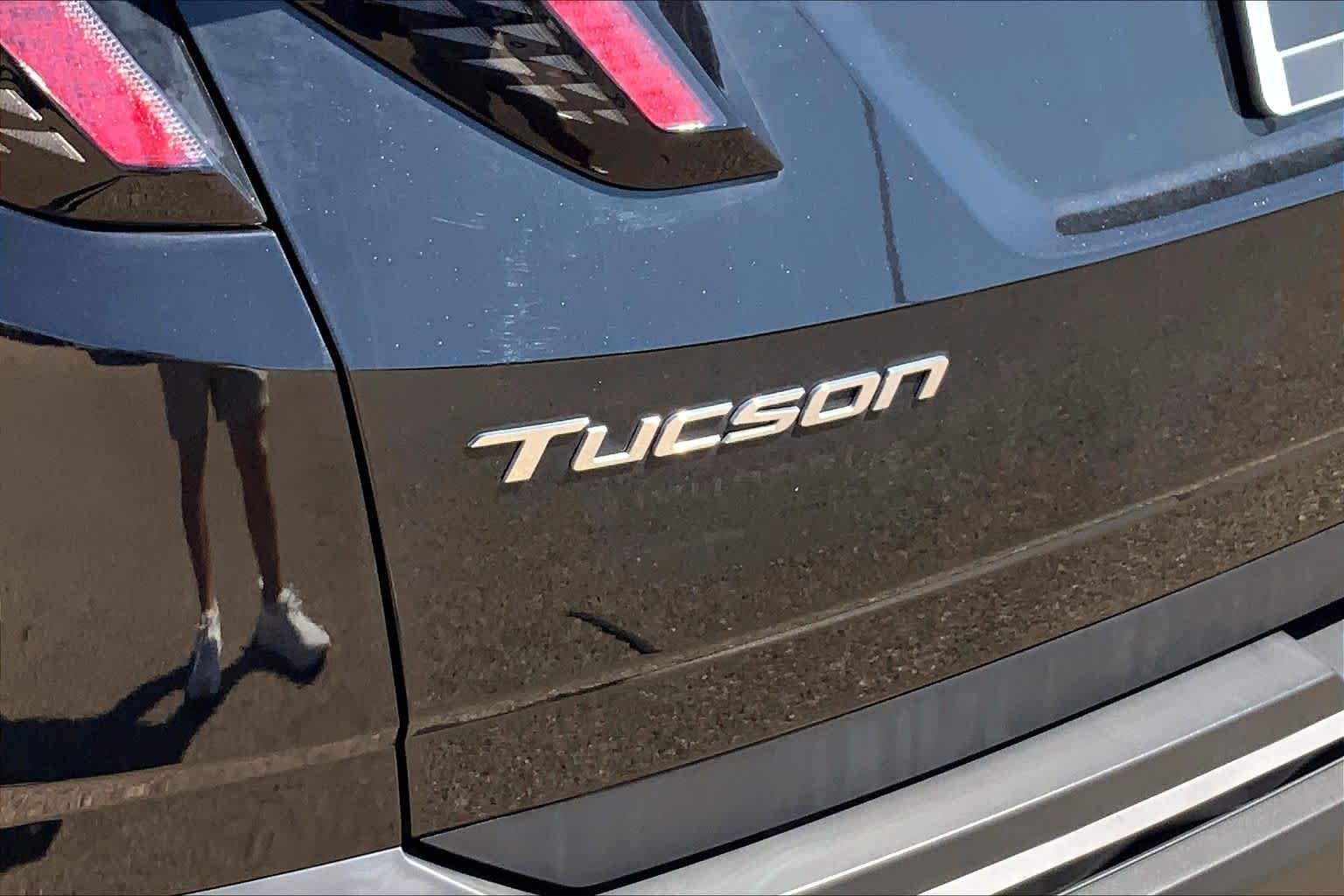 Certified Used 2022 Phantom Black Hyundai SEL image 10