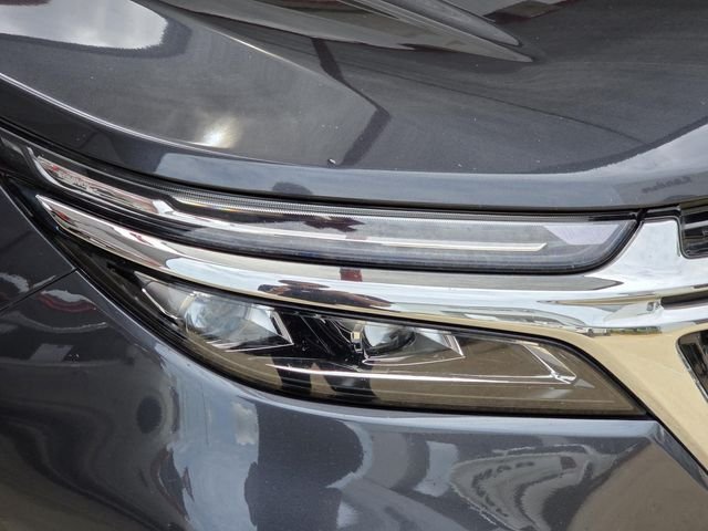 Used 2022 Gray Chevrolet Premier image 34
