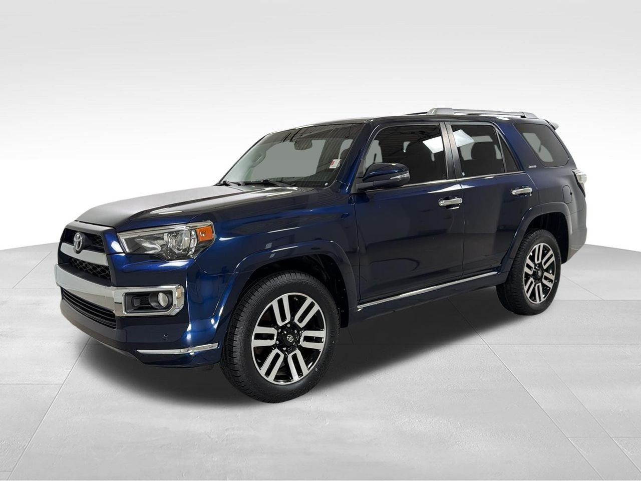 2016 Toyota 4Runner Limited 4x4 V6's photo