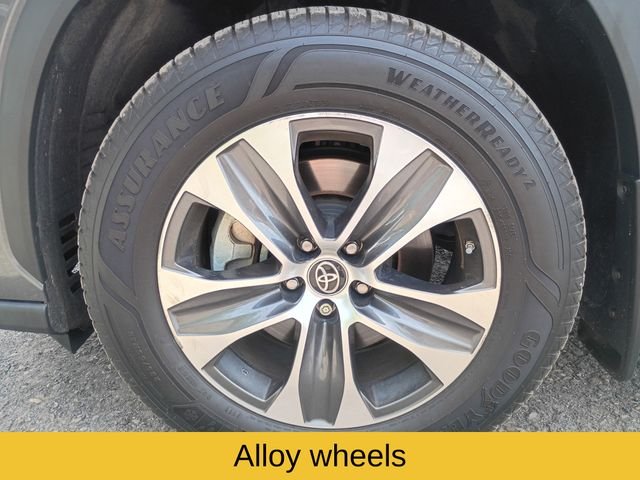 Used 2023 Gray Toyota XLE image 23