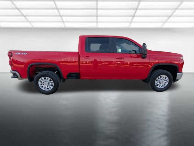 Used 2025 Red Hot Chevrolet LT image 36