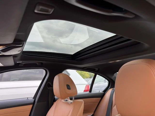 Used 2019 Blue BMW 330i xDrive image 27