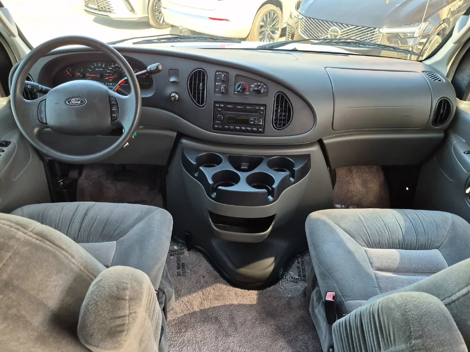 Used 2008 White Ford  image 23
