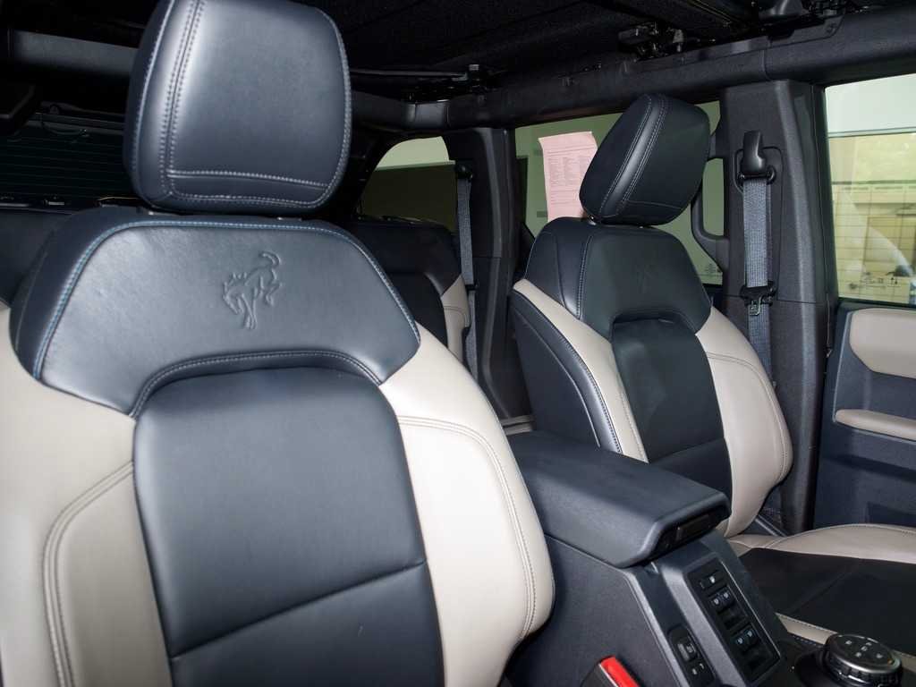 2023 Ford Bronco 4-Door Wildtrak - Photo 32