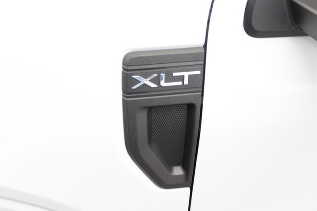 New 2026 Oxford White Ford XLT image 20